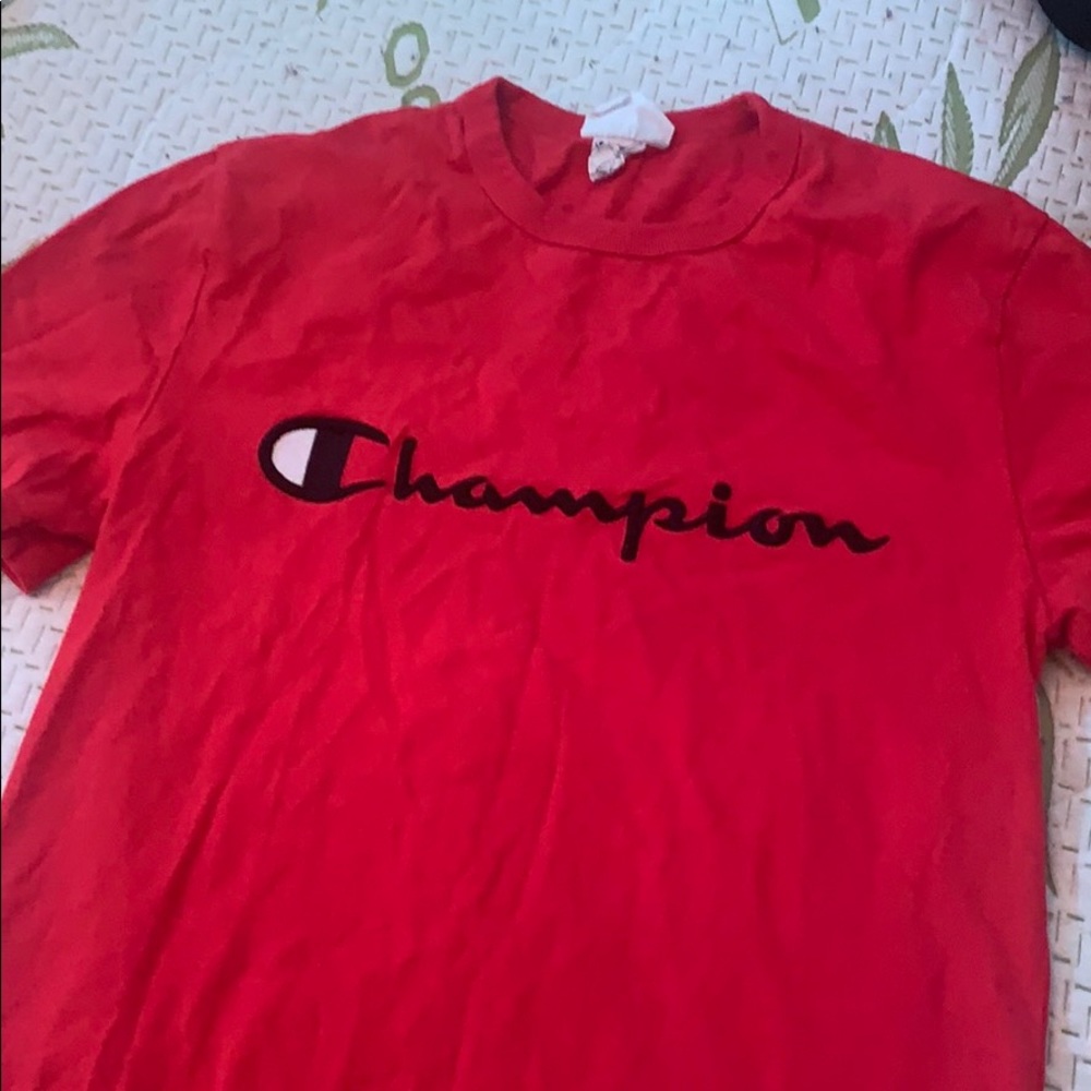 champion shirt (red)
